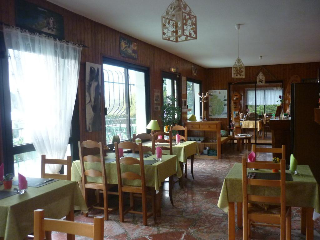 乔米尔杜拉克餐厅酒店 克莱尔沃－莱拉克 外观 照片